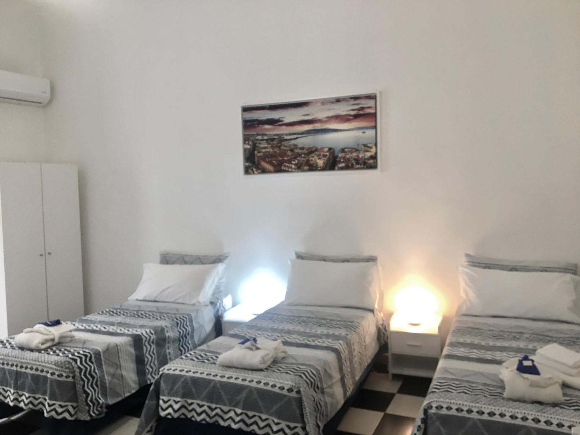 Mb Napoles Intera Casa Apartment Екстериор снимка
