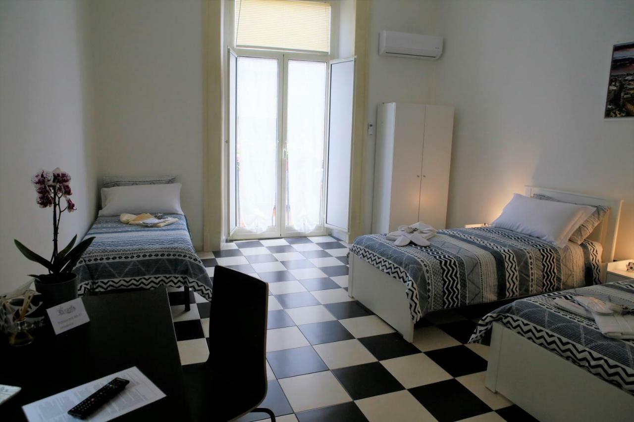 Mb Napoles Intera Casa Apartment Екстериор снимка